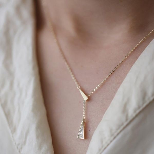 pendant necklaces zircon inlaid triangle exquisite gold plated chain necklace clavicle women adjustable fashion party jewelry, Silver
pendant necklaces zircon inlaid triangle exquisite gold plated chain necklace clavicle women adjustable fashion party jewelry, Silver