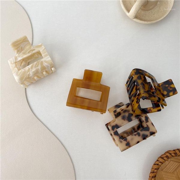 fashion geometric hollow acetate plate hair clip for women vintage tortoiseshell color claw girl accessories1
fashion geometric hollow acetate plate hair clip for women vintage tortoiseshell color claw girl accessories1