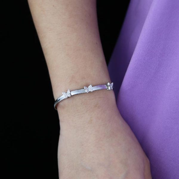 gold silver color 4mm snake chain bracelet with cz paved mini butterfly charm for women girl est fine jewelry wholesale link,, Black
gold silver color 4mm snake chain bracelet with cz paved mini butterfly charm for women girl est fine jewelry wholesale link,, Black