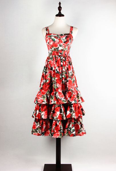 20212021 summer new fashion red rose print lotus leaf side cascading cake type harness beach style women dress, Black;gray
20212021 summer new fashion red rose print lotus leaf side cascading cake type harness beach style women dress, Black;gray