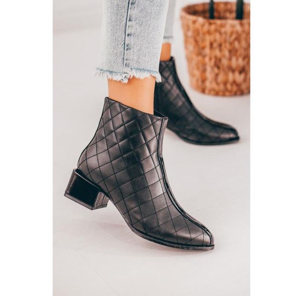 boots black color pu leather zipper season 2021 winter autmn fashion comfortable standard mold different heel lady women
boots black color pu leather zipper season 2021 winter autmn fashion comfortable standard mold different heel lady women