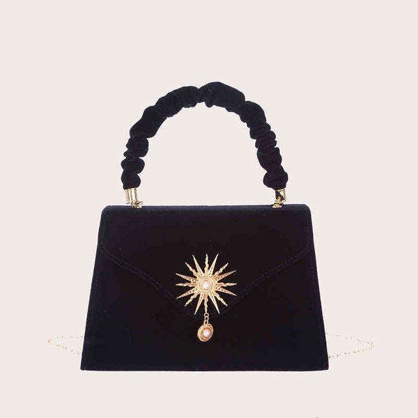 wrinkled portable evening bag veety red wedding autumn and winter diagonal dinner bag
wrinkled portable evening bag veety red wedding autumn and winter diagonal dinner bag