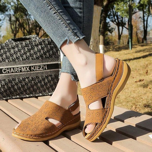 sandals large size 35-43 summer women's wedges heels solid flower shoes woman comfortable classics brand for female ptu1, Black
sandals large size 35-43 summer women's wedges heels solid flower shoes woman comfortable classics brand for female ptu1, Black