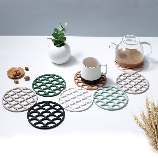 table runner kitchen round dining mat insulation pad silicone placemat drink hollowing out fish scale flower design coasters
table runner kitchen round dining mat insulation pad silicone placemat drink hollowing out fish scale flower design coasters