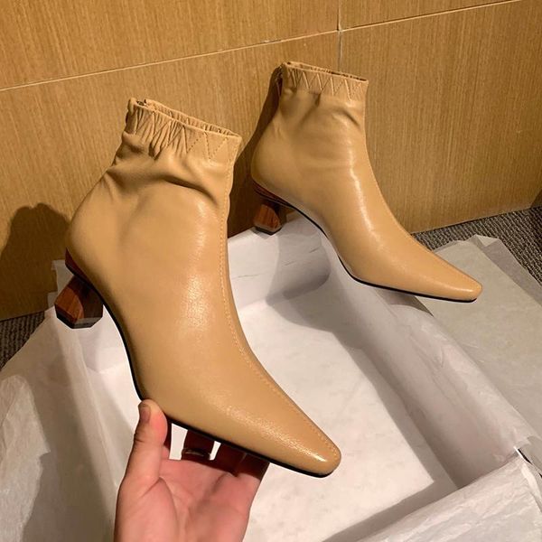 women's ankle boots superfine fiber shoes plus size autumn and winter back zipper short fashion all-match classic, Black
women's ankle boots superfine fiber shoes plus size autumn and winter back zipper short fashion all-match classic, Black