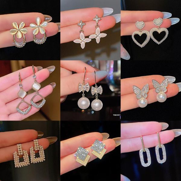 dangle & chandelier simple fashion woman earrings cute flower bow-shaped retro pearl ladies gift golden geometric shape, Silver
dangle & chandelier simple fashion woman earrings cute flower bow-shaped retro pearl ladies gift golden geometric shape, Silver