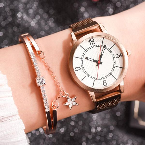 wristwatches women bracelet watch simple quartz lady waterproof wristwatch female fashion casual watches clock 2021, Slivery;brown
wristwatches women bracelet watch simple quartz lady waterproof wristwatch female fashion casual watches clock 2021, Slivery;brown