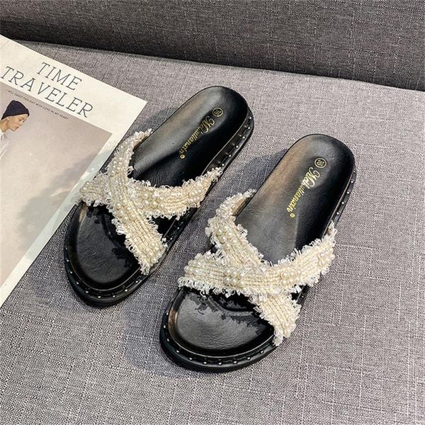 2022 new summer leisure leads the fashion all-match trend net red pearl slippers wear female sandals zapatos de mujer xm275, Black
2022 new summer leisure leads the fashion all-match trend net red pearl slippers wear female sandals zapatos de mujer xm275, Black