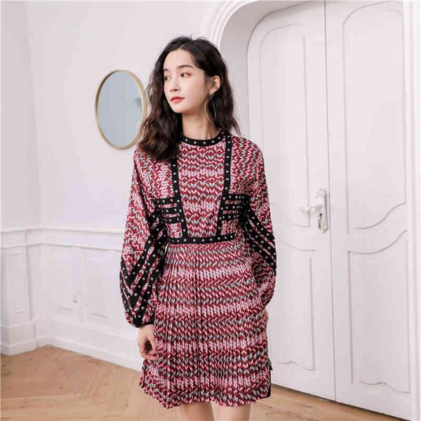 design new chiffon dress women beaded pleated dress loose casual short mini high waist long sleeve fashion printed vestido mujer 210416, Black;gray
design new chiffon dress women beaded pleated dress loose casual short mini high waist long sleeve fashion printed vestido mujer 210416, Black;gray