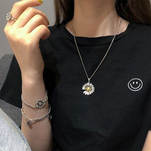 creative little daisy women's necklace set female hip hop sunflower retro trend all-match jewelry for women pendant necklaces, Silver
creative little daisy women's necklace set female hip hop sunflower retro trend all-match jewelry for women pendant necklaces, Silver