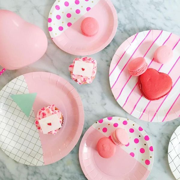 packaging dinner service disposable paper plates 7 inch plate baby bride shower wedding birthday baptism party cake dish
packaging dinner service disposable paper plates 7 inch plate baby bride shower wedding birthday baptism party cake dish