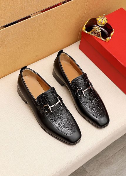 new fashion men party wedding dress shoes brand breathable casual genuine leather slip-on oxfords size 38-45, Black
new fashion men party wedding dress shoes brand breathable casual genuine leather slip-on oxfords size 38-45, Black