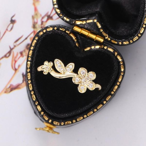 wedding rings flower ring for women korean fashion adjustable aesthetic gold crystal cute teen girls moissanite jewelry gifts kar373, Slivery;golden
wedding rings flower ring for women korean fashion adjustable aesthetic gold crystal cute teen girls moissanite jewelry gifts kar373, Slivery;golden