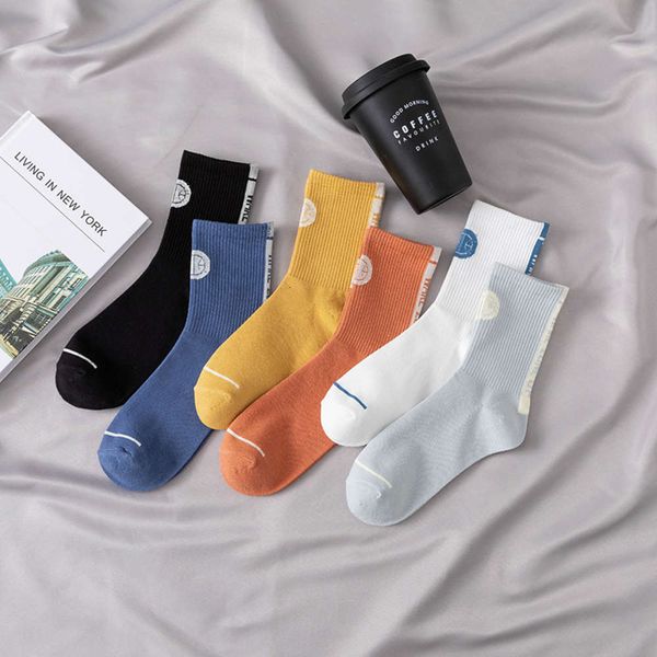 autumn and winter new men's socks hip hop street fashion basketball sports pure cotton wind tube high top, Black
autumn and winter new men's socks hip hop street fashion basketball sports pure cotton wind tube high top, Black