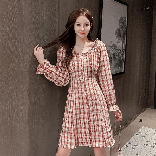 casual dresses woman dress retro french 2021 autumn plaid red thin elastic waist one word collar lotus sleeve female vestido, Black;gray
casual dresses woman dress retro french 2021 autumn plaid red thin elastic waist one word collar lotus sleeve female vestido, Black;gray
