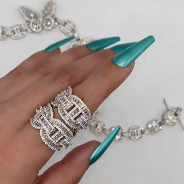 wedding rings 2021 hip hop iced out bling baguette cubic zirconia lock pin finger ring for women special design fashion jewelry gift, Slivery;golden
wedding rings 2021 hip hop iced out bling baguette cubic zirconia lock pin finger ring for women special design fashion jewelry gift, Slivery;golden