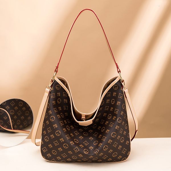tote bag women's large capacity bag messenger versatile old flower armpit single shoulder commuter
tote bag women's large capacity bag messenger versatile old flower armpit single shoulder commuter