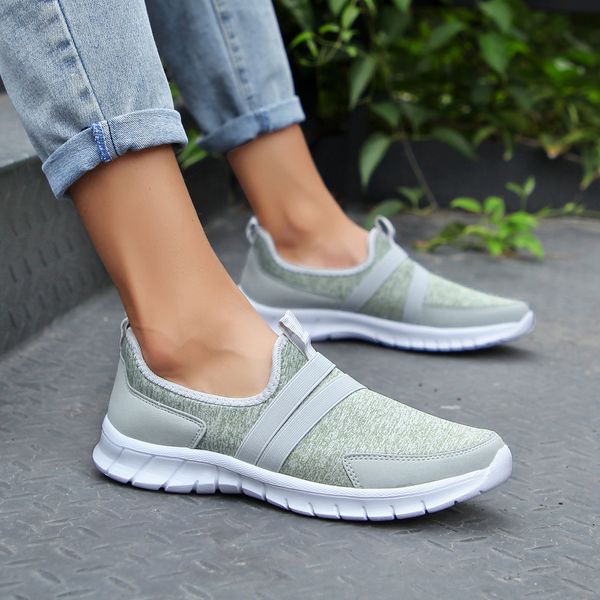 2021 women men trainers sport running shoes gray black blue red white sunmmer thick-soled flat runners sneakers code: 12-7696, White;red
2021 women men trainers sport running shoes gray black blue red white sunmmer thick-soled flat runners sneakers code: 12-7696, White;red