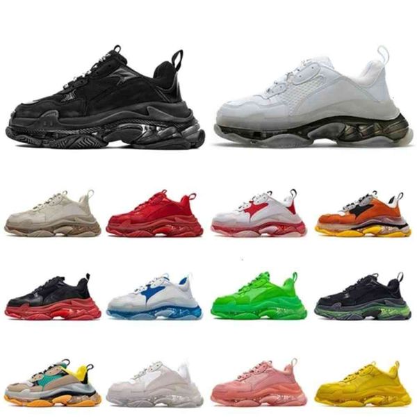 2021 triple s mens womens fashion dad platform 17fw casual shoes sneakers triple black green white designer trainers size tingfengf
2021 triple s mens womens fashion dad platform 17fw casual shoes sneakers triple black green white designer trainers size tingfengf