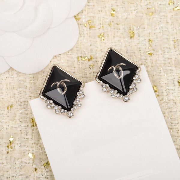 rhombus shape stud earring with diamond and black resin part material for women engagement jewelry gift have box ps4692, Golden
rhombus shape stud earring with diamond and black resin part material for women engagement jewelry gift have box ps4692, Golden