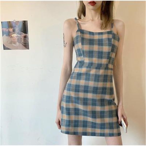 casual dresses summer style french plaid dress female waist slimming inner bottoming a word mini lynh, Black;gray
casual dresses summer style french plaid dress female waist slimming inner bottoming a word mini lynh, Black;gray