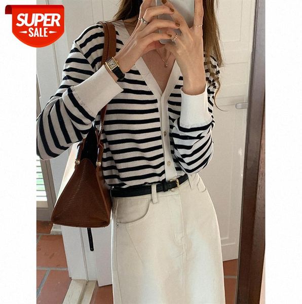 tg striped v-neck sweater women korean style long-sleeved slim casual cardigan 13566 #hh5m, Black;gray
tg striped v-neck sweater women korean style long-sleeved slim casual cardigan 13566 #hh5m, Black;gray