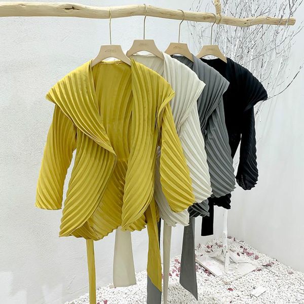 women's jacket plus size heavy elastic miyake pleats 2021 spring summer turn down collar long sleeved loose lace-up waist jackets, Black;brown
women's jacket plus size heavy elastic miyake pleats 2021 spring summer turn down collar long sleeved loose lace-up waist jackets, Black;brown