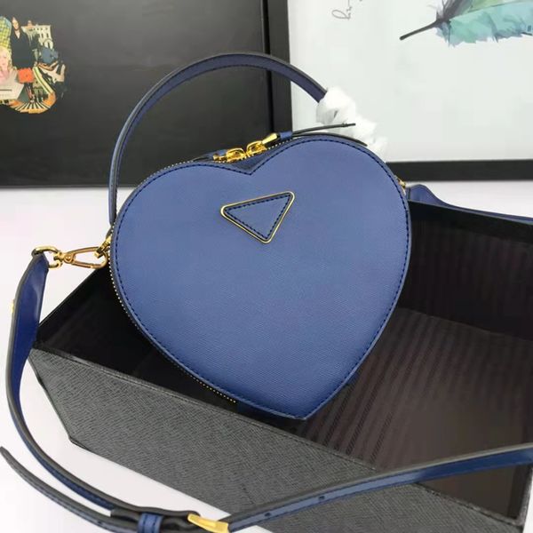 designer wallet luxury bag cross body totes shoulder bags handbags mini purse saffiano fashion genuine leather high-quality size 19 16 6 cm
designer wallet luxury bag cross body totes shoulder bags handbags mini purse saffiano fashion genuine leather high-quality size 19 16 6 cm