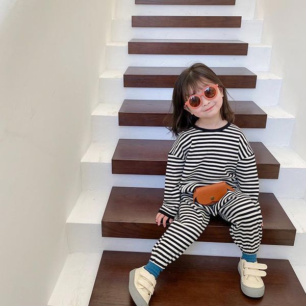 spring autumn 2021 girls striped sports clothes sets boys loose casual tracksuits 1-7 years clothing, White
spring autumn 2021 girls striped sports clothes sets boys loose casual tracksuits 1-7 years clothing, White