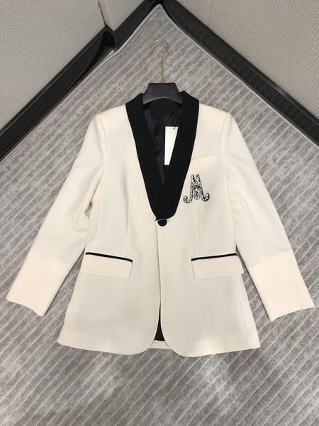 single button jacket 2021 autumn women fashion rhinestone brooch decorated large v-neck blazer coat women's suits & blazers, White;black
single button jacket 2021 autumn women fashion rhinestone brooch decorated large v-neck blazer coat women's suits & blazers, White;black