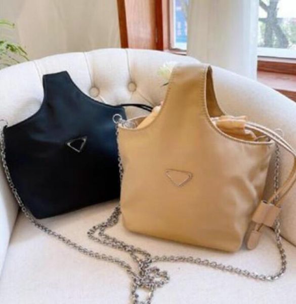 women 17cm designers nylon shoulder bag handbag fashion wallet saddle three piece combination tote chain bags no78459
women 17cm designers nylon shoulder bag handbag fashion wallet saddle three piece combination tote chain bags no78459