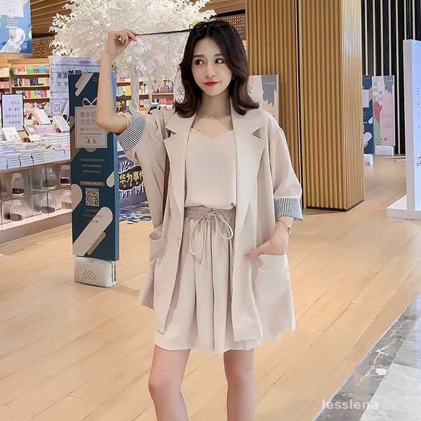 casual dresses summer women suits -large size fashion jacket thin sling shorts three-piece set suit blazer for aqo2, Black;gray
casual dresses summer women suits -large size fashion jacket thin sling shorts three-piece set suit blazer for aqo2, Black;gray