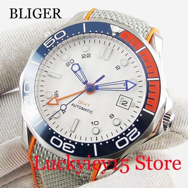 dress 41mm men watch sapphire glass date window white dial automatic movement ceramic bezel rubber strap wristwatches, Slivery;brown
dress 41mm men watch sapphire glass date window white dial automatic movement ceramic bezel rubber strap wristwatches, Slivery;brown