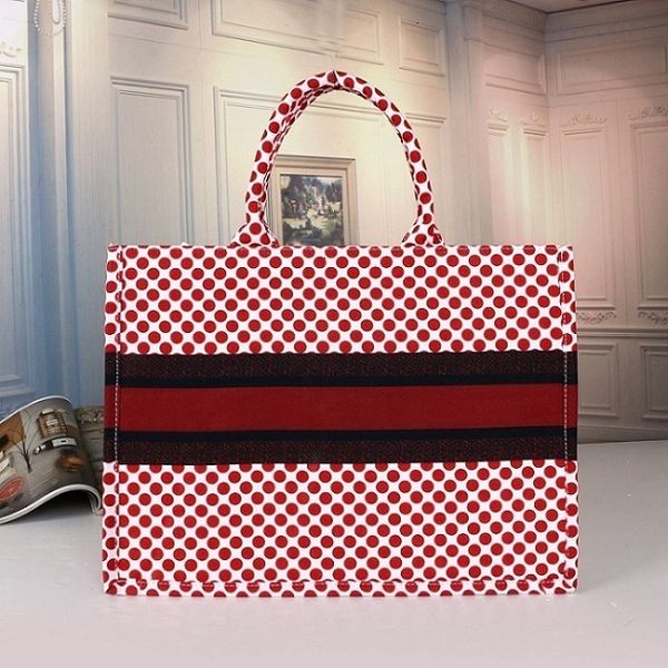 in stock fast ship special model fashion popular designer hand bag tote large capacity woman handbag retro d word sac
in stock fast ship special model fashion popular designer hand bag tote large capacity woman handbag retro d word sac