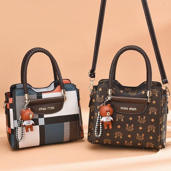 evening bags 2021 all-match letter printing one-shoulder diagonal bag ladies handbag fashionable purses sac luxe
evening bags 2021 all-match letter printing one-shoulder diagonal bag ladies handbag fashionable purses sac luxe