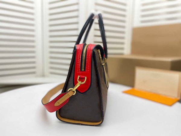 boots bag luxury handbag shoulder bag designer brand shaped seam leather ladies metal chain messenger
boots bag luxury handbag shoulder bag designer brand shaped seam leather ladies metal chain messenger