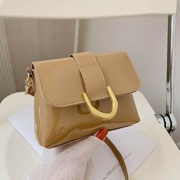 luxury brand crossbody bags for women 2021 new fashion glossy pu leather handbag ladies designer shoulder messenger bags travel
luxury brand crossbody bags for women 2021 new fashion glossy pu leather handbag ladies designer shoulder messenger bags travel