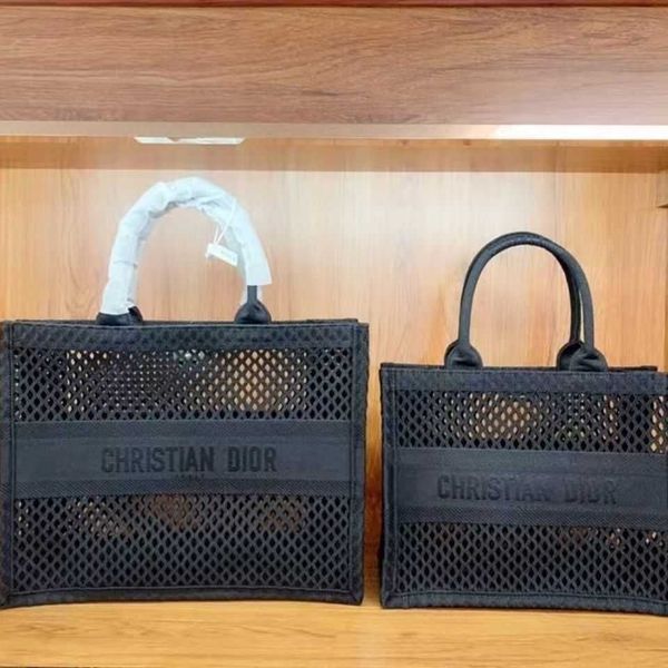 wholesale single portable computer shoulder bag star same hollow out bag luxuryss designerss yw
wholesale single portable computer shoulder bag star same hollow out bag luxuryss designerss yw
