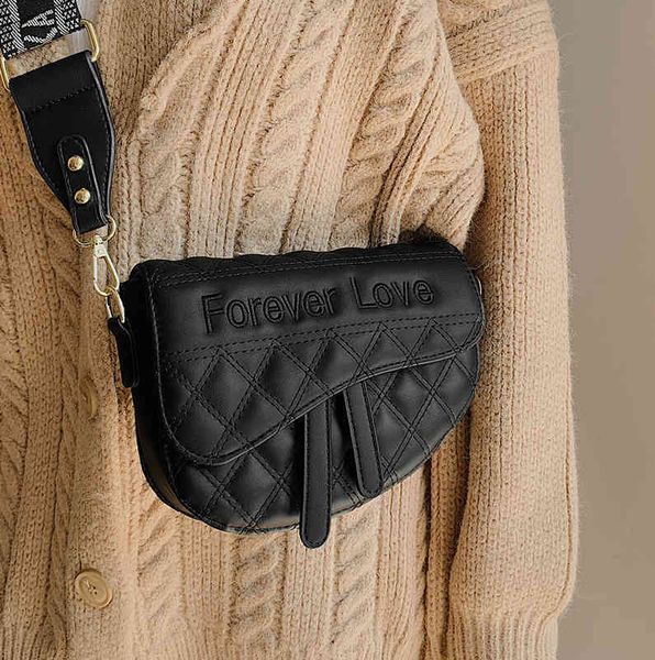 factory direct sale 75% off small 2021 autumn and winter new versatile messenger women's wide strap single shoulder saddle bags
factory direct sale 75% off small 2021 autumn and winter new versatile messenger women's wide strap single shoulder saddle bags