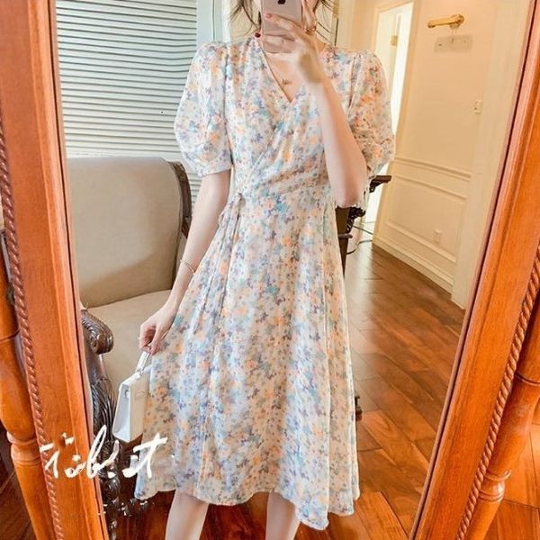 dresses 2021 new women's oil painting v-neck chiffon print french floral dress sweet mid length summer skirt, Black;gray
dresses 2021 new women's oil painting v-neck chiffon print french floral dress sweet mid length summer skirt, Black;gray