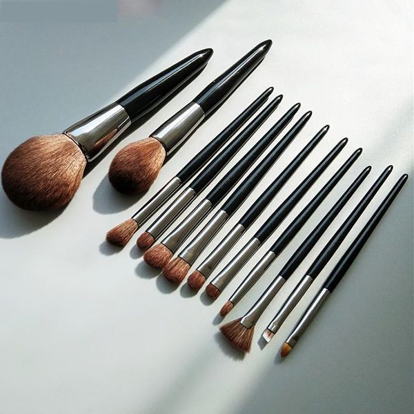 makeup brushes with cotton case suitable to professional artist brush set1 
makeup brushes with cotton case suitable to professional artist brush set1