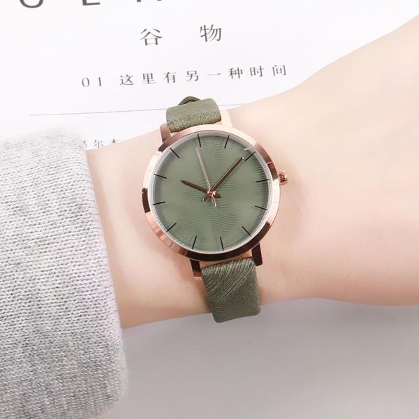 fashion casual women retro green wrist watch leather simple designer ladies clock dress gfit montre femme wristwatches, Slivery;brown
fashion casual women retro green wrist watch leather simple designer ladies clock dress gfit montre femme wristwatches, Slivery;brown
