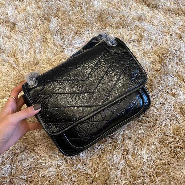 2021 fashion style new arrive crossbody bag shoulder bags handbag selling and popular styles designed for young girls
2021 fashion style new arrive crossbody bag shoulder bags handbag selling and popular styles designed for young girls