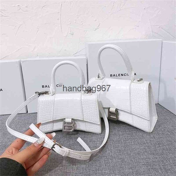 bags designer b-button 2022 balencaigas's designer leather messenger bag fashion crocodile handbag one shoulder small square
bags designer b-button 2022 balencaigas's designer leather messenger bag fashion crocodile handbag one shoulder small square