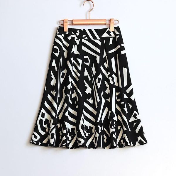skirts women 2021 spring autumn fashion mini skirt female ruffles streetwear a line high waist ladies print chic c772, Black
skirts women 2021 spring autumn fashion mini skirt female ruffles streetwear a line high waist ladies print chic c772, Black