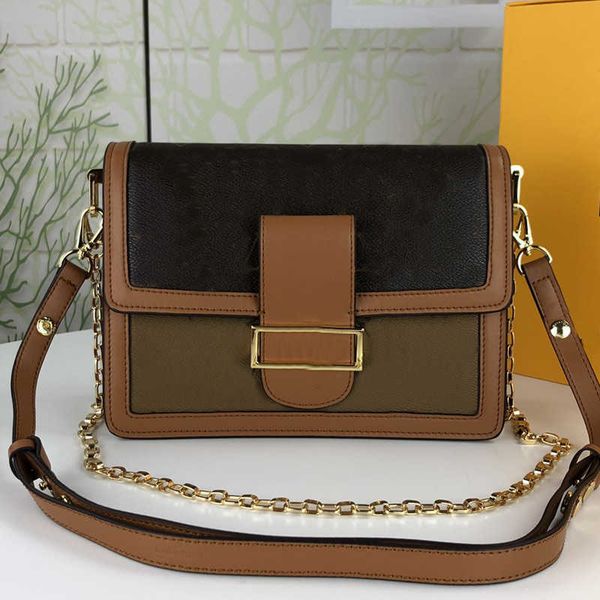 designer handbags crossbody bag backpack fashion clutch hand s chain women s purse canvas leather classic letter detchable two shoulder stra
designer handbags crossbody bag backpack fashion clutch hand s chain women s purse canvas leather classic letter detchable two shoulder stra
