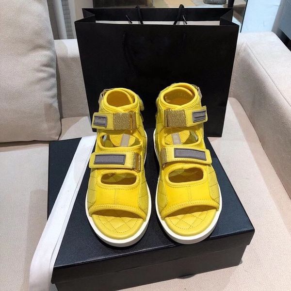 the designer strongly recommends 2021 spring/summer sandal velcro high-is a surprise, Black
the designer strongly recommends 2021 spring/summer sandal velcro high-is a surprise, Black