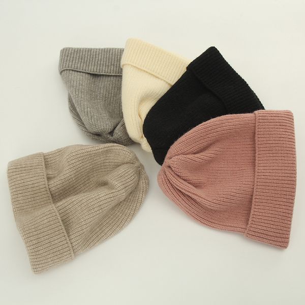 factory wholesale 50% off chic korean lovely solid color knitted hat men's and women's simple wool melon skin is versatile in autu, Blue;gray
factory wholesale 50% off chic korean lovely solid color knitted hat men's and women's simple wool melon skin is versatile in autu, Blue;gray