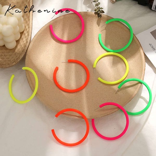 katherine's new fashion in 2020: fluorescent candy tiaodi exaggerated elegant color circle earrings for women, Black
katherine's new fashion in 2020: fluorescent candy tiaodi exaggerated elegant color circle earrings for women, Black