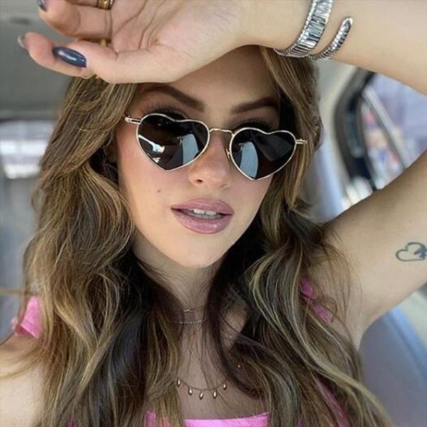 vintage small heart shaped sunglasses for women brand black red elegant love sun glasses female alloy super light shades, White;black
vintage small heart shaped sunglasses for women brand black red elegant love sun glasses female alloy super light shades, White;black